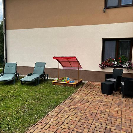 Apartman L M Kajov Екстер'єр фото