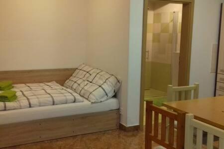 Apartman L M Kajov Екстер'єр фото