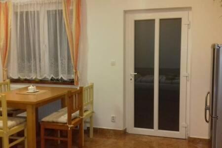 Apartman L M Kajov Екстер'єр фото