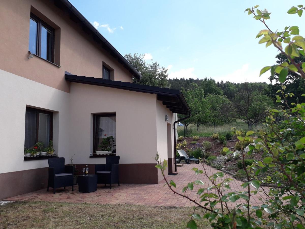Apartman L M Kajov Екстер'єр фото