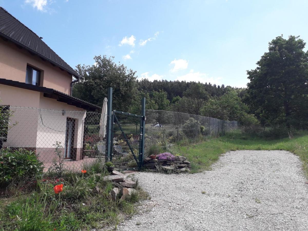 Apartman L M Kajov Екстер'єр фото